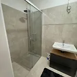 Lupa 1 *