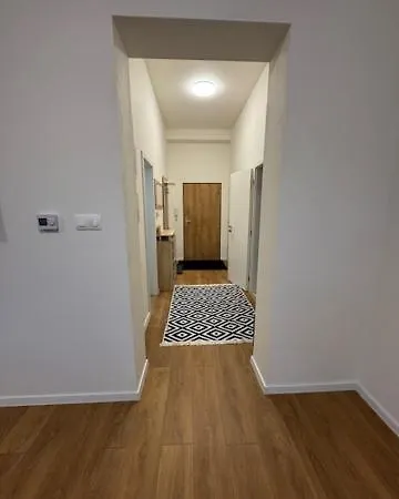 Lupa 1 Apartment